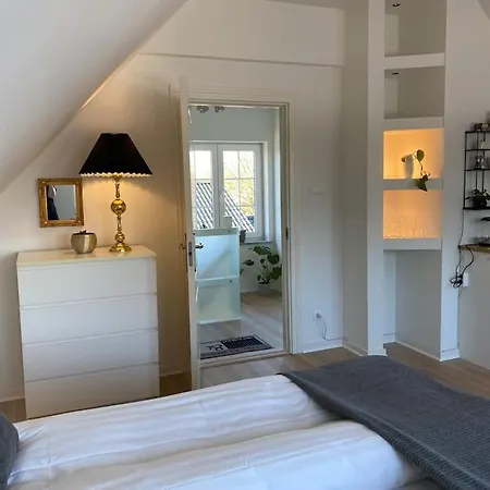 Apartmán Stort Eksklusivt Vaerelse Med Eget Tekokken *